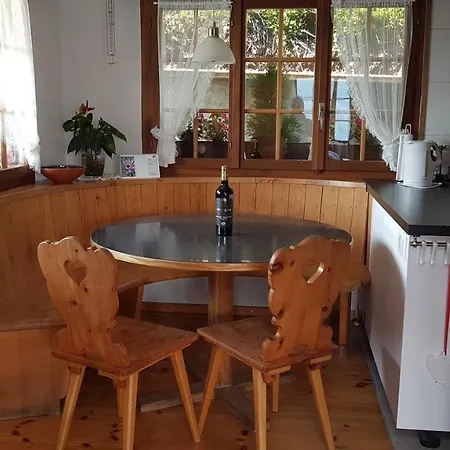 Traumhaftes Mit Seesicht Apartamento Krattigen